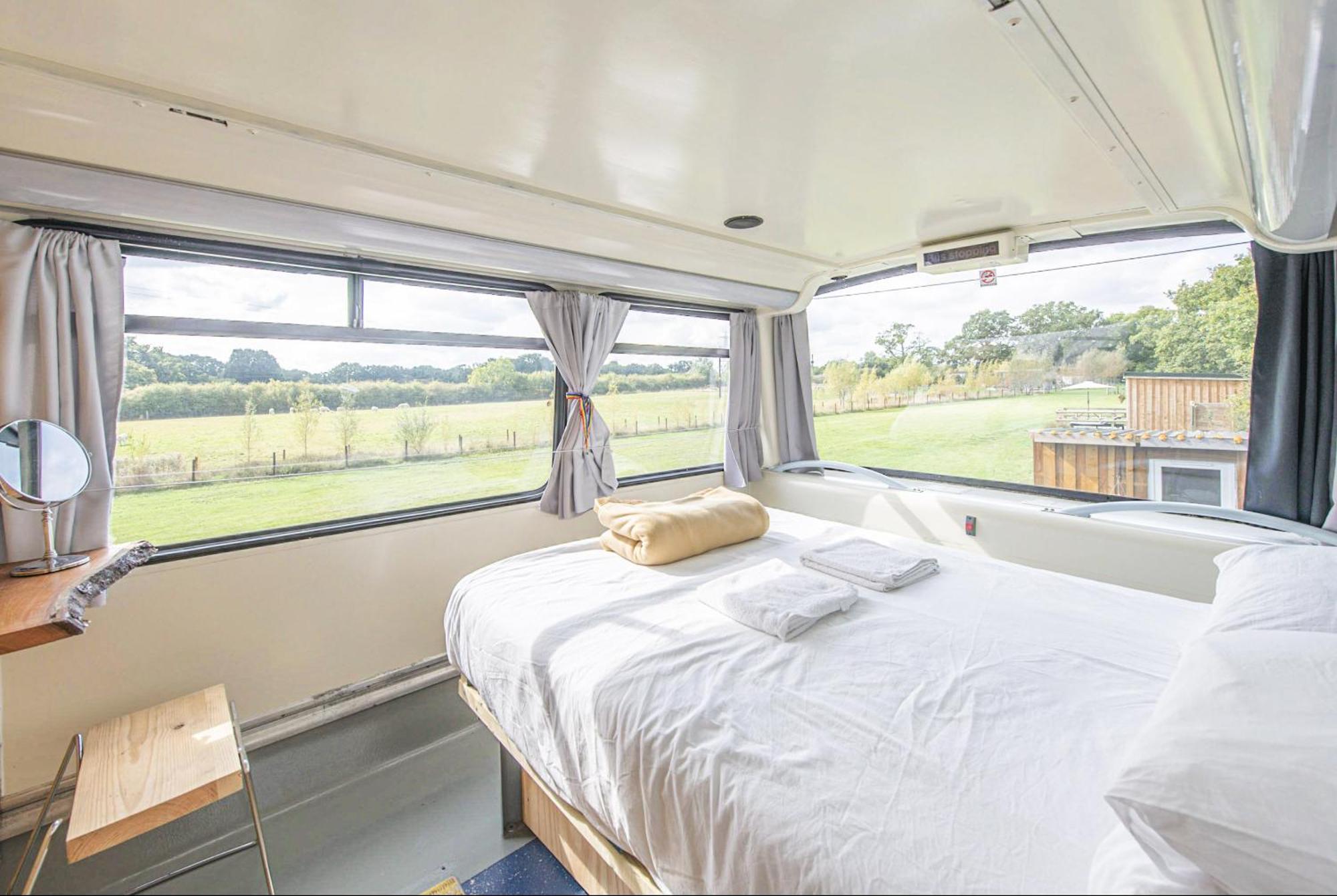 Dartmoor Reach Alpaca Farm Heated Cabins 5 Mins Drive To Dartmoor Bovey Tracey Exterior photo