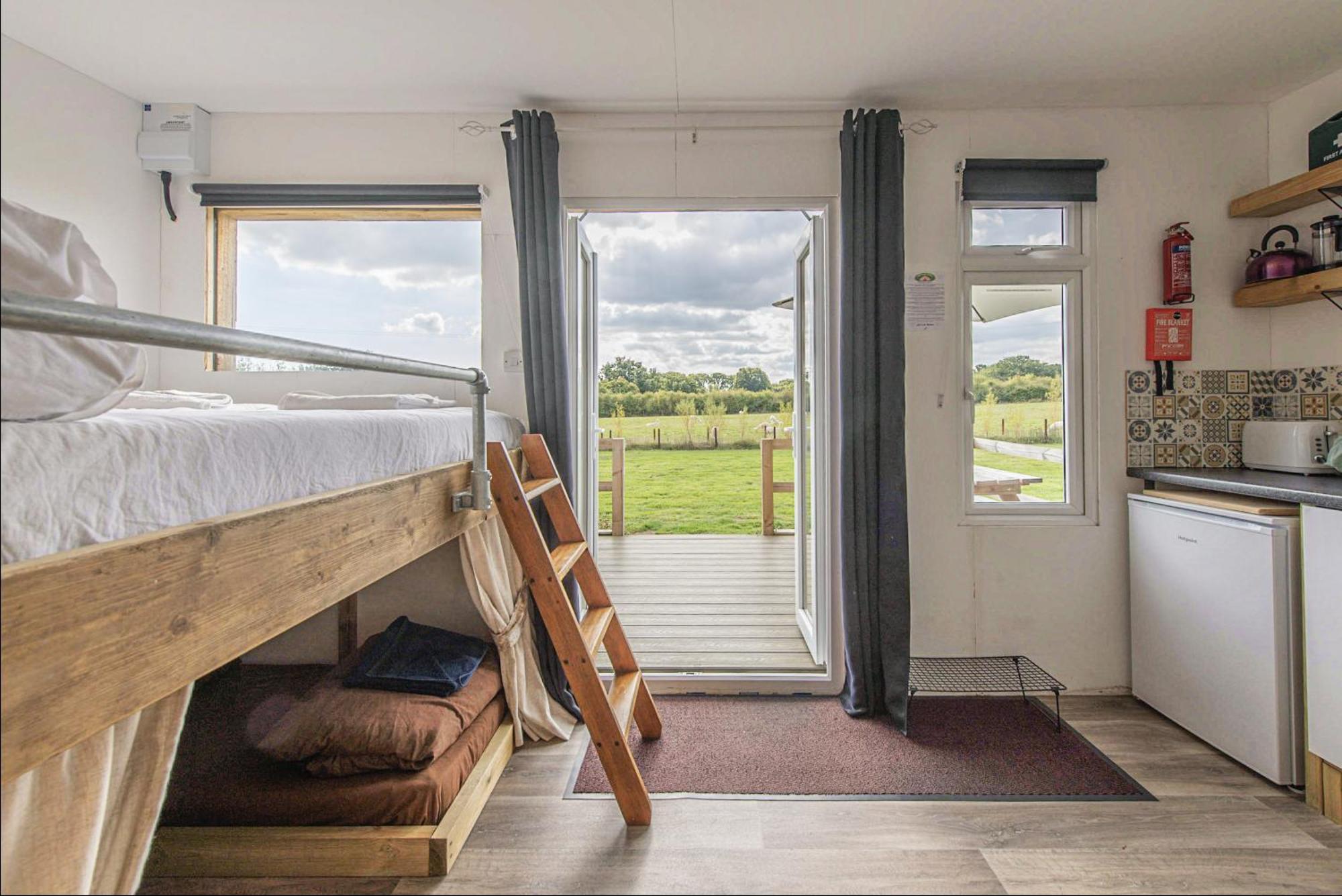 Dartmoor Reach Alpaca Farm Heated Cabins 5 Mins Drive To Dartmoor Bovey Tracey Exterior photo